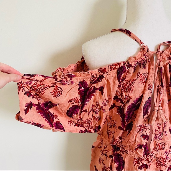 NWT TOPSHOP Pink Red Floral Cold Shoulder Romper Size Medium - Picture 8 of 11